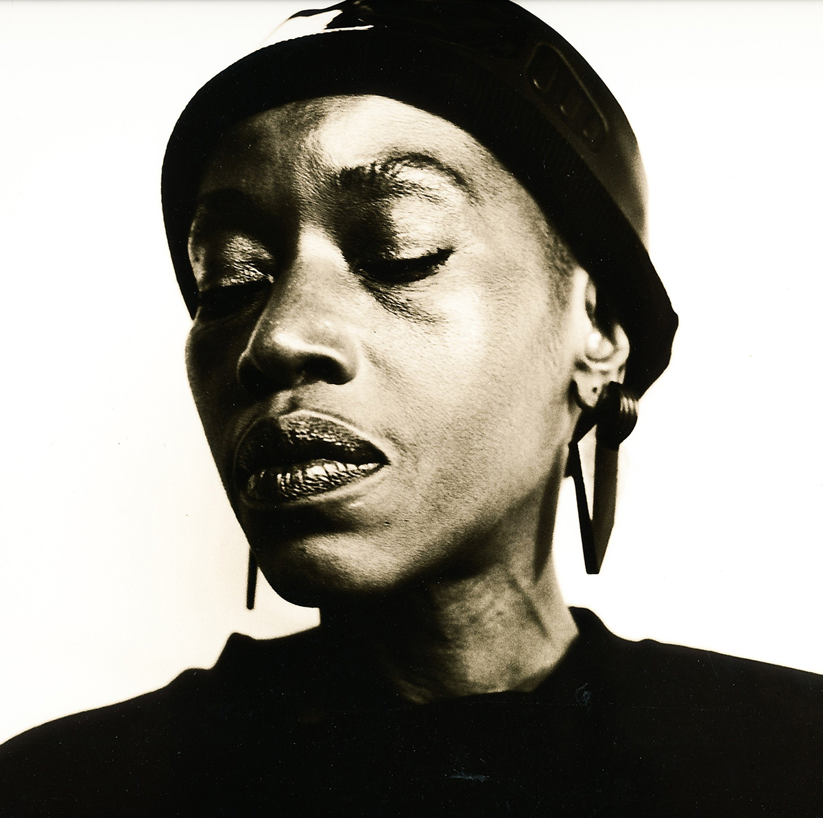 Busi Mhlongo 2. Crucifix Lane, London Bridge, London.